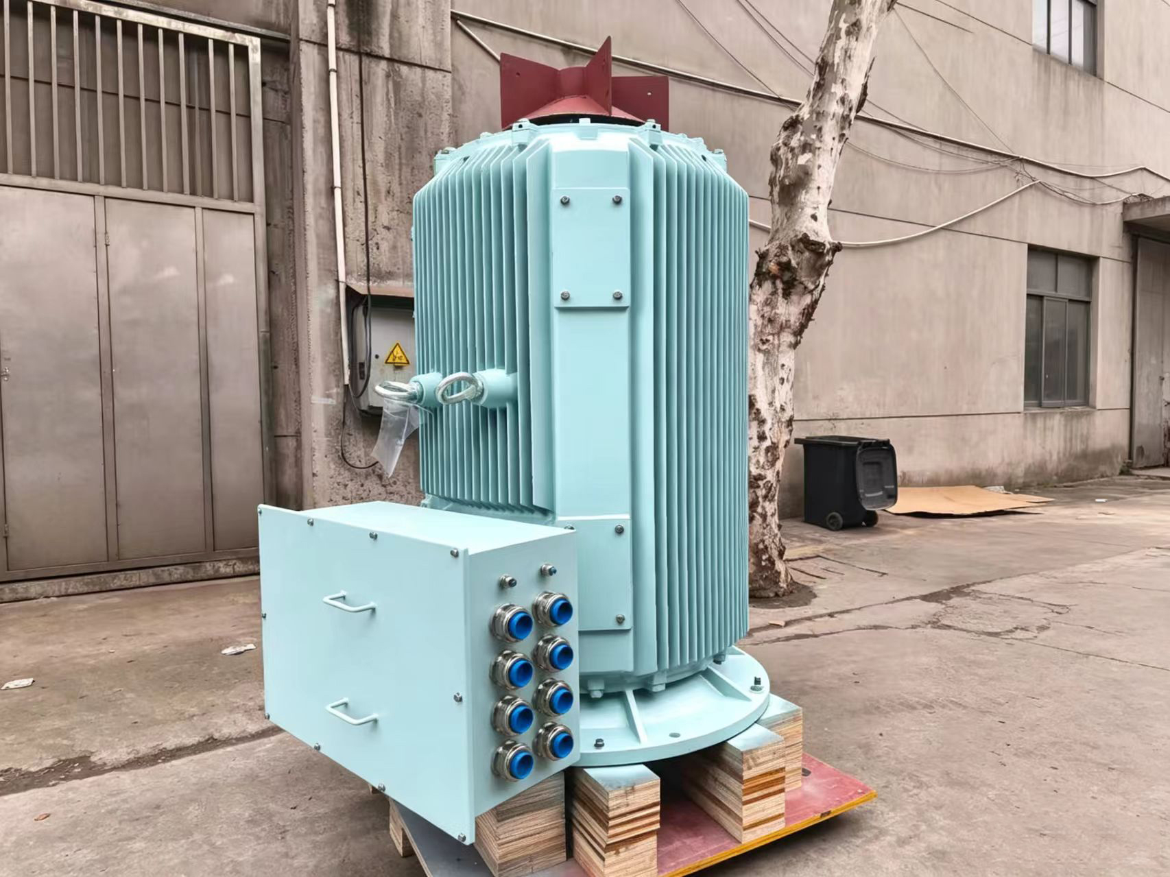 800kw H-Class Vertical Marine Motor